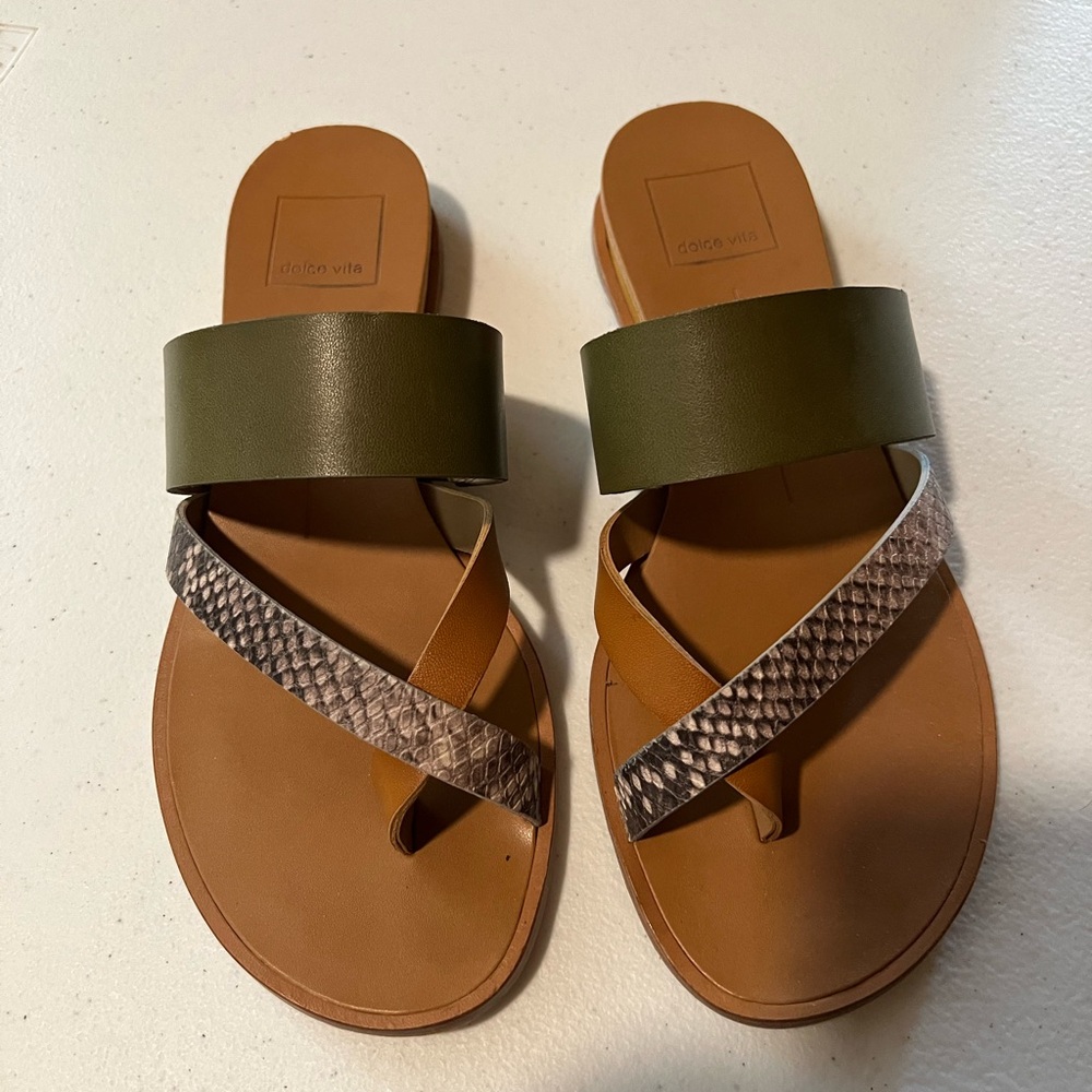 Dolce Vita Women’s Sandals. Size 6. Moss green & Snake pattern. Minimal wears.